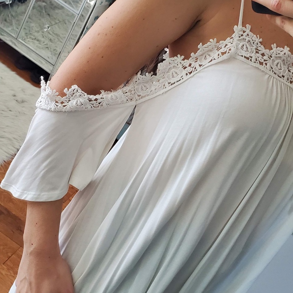 🔥SALE🔥 White off the shoulder trim top - Picture 8 of 8